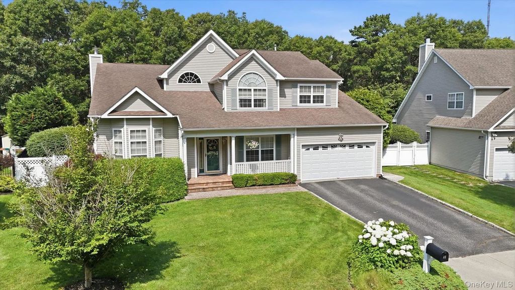46 Oceanview Boulevard, Manorville