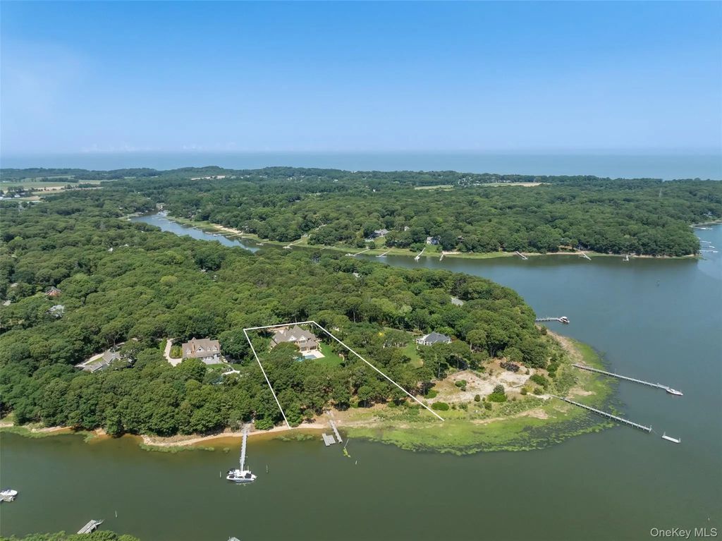 1775 Point Pleasant Road, Mattituck