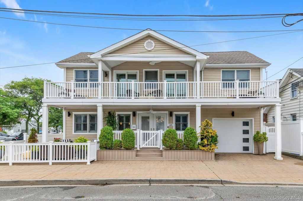 625 W Walnut Street, Long Beach