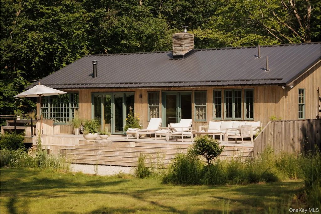 15 Back Shandelee Road, Livingston Manor