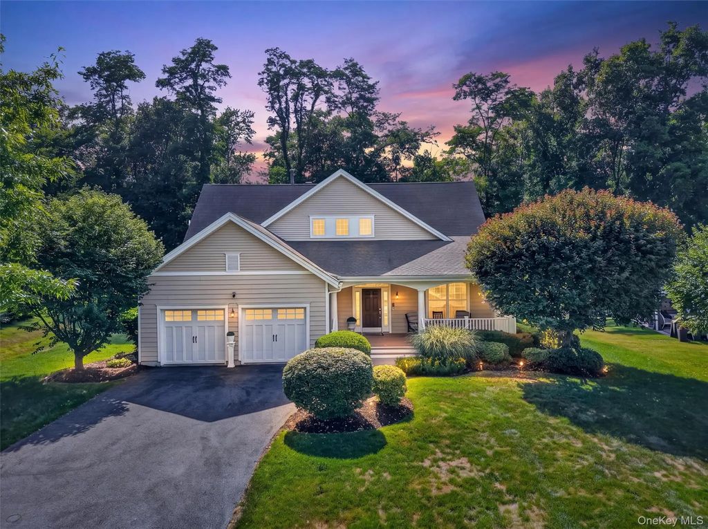18 Sassafras Circle, Hopewell Junction