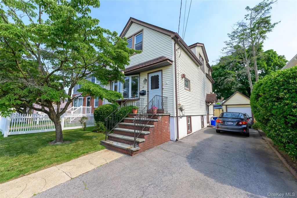 53 Cumberland Place, Valley Stream