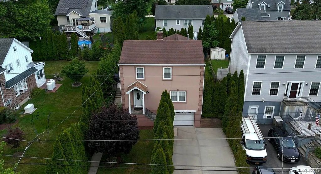 94 Franklin Avenue, Valhalla