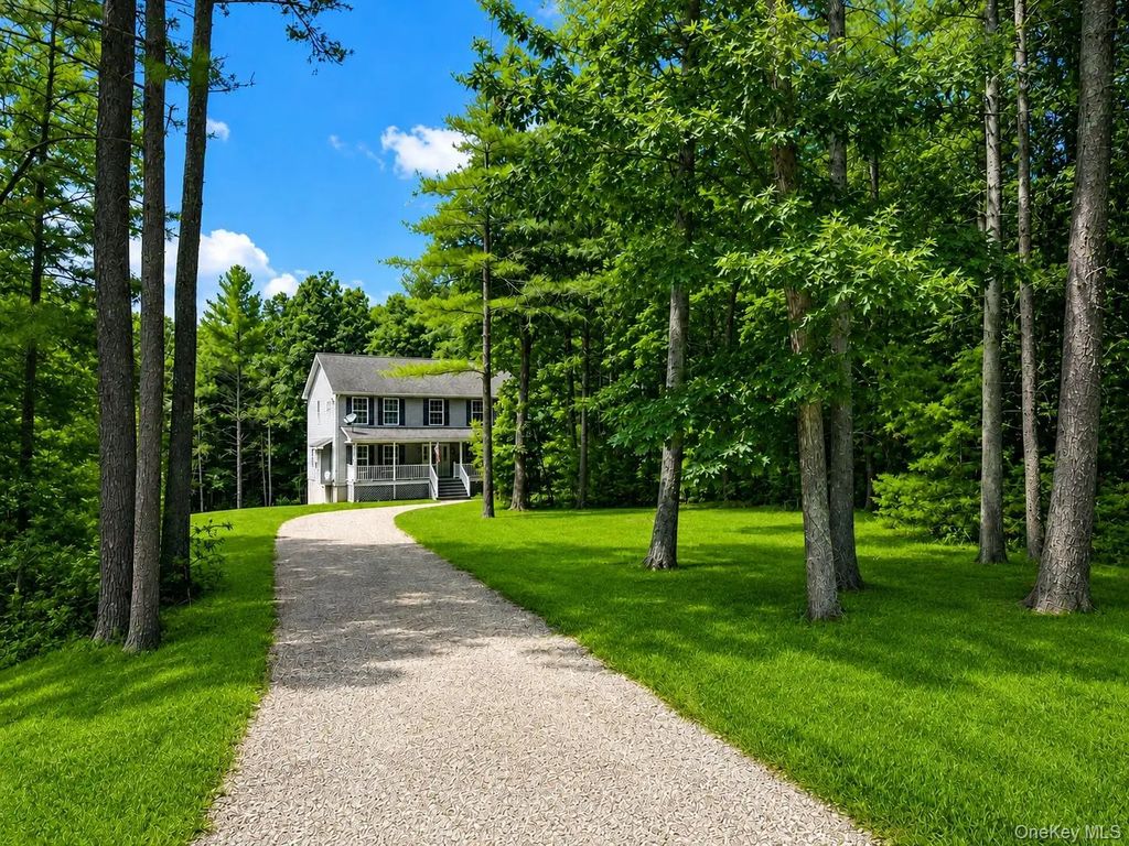 142 Split Rock Drive, Barryville