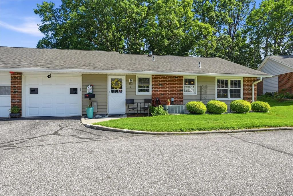 176 Ventry Court # A, Ridge