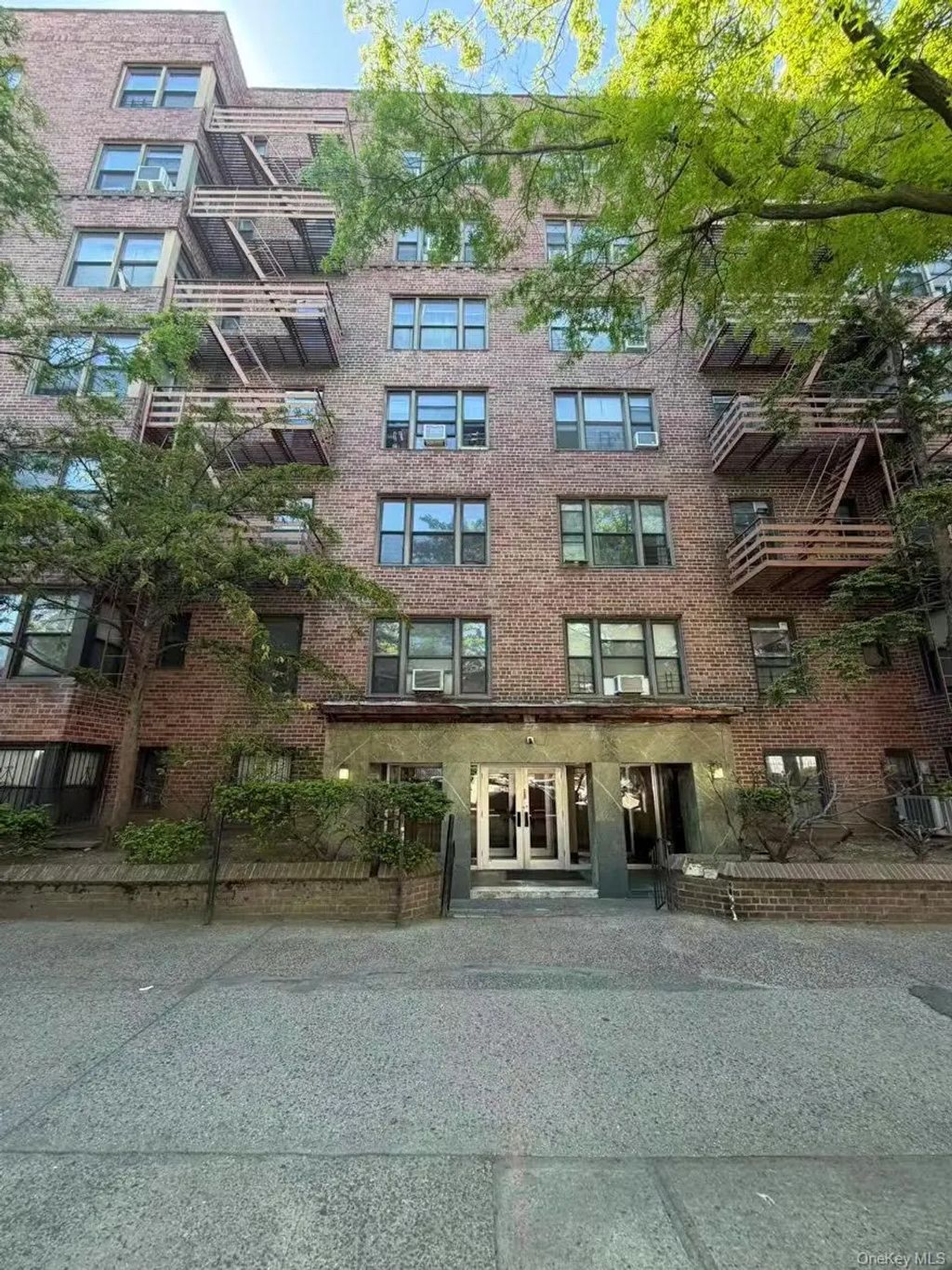 13630 Stanford Avenue # 1a, Flushing