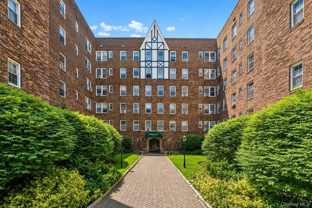 25 Parkview Avenue # 3a, Bronxville