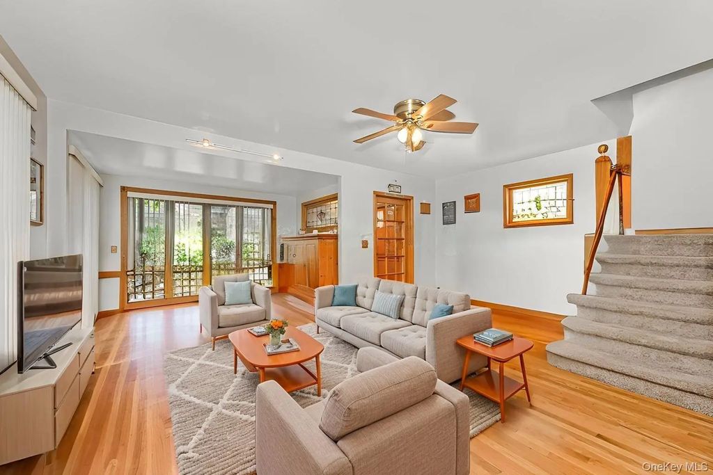 7815 Woodhaven Boulevard, Ridgewood