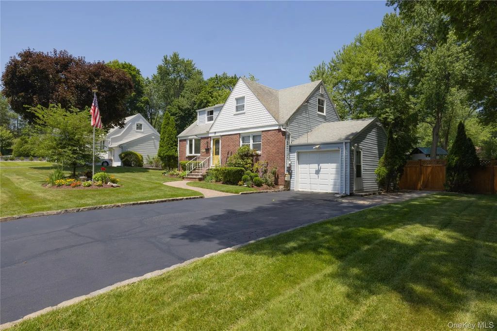 67 Pearce Parkway, Pearl River
