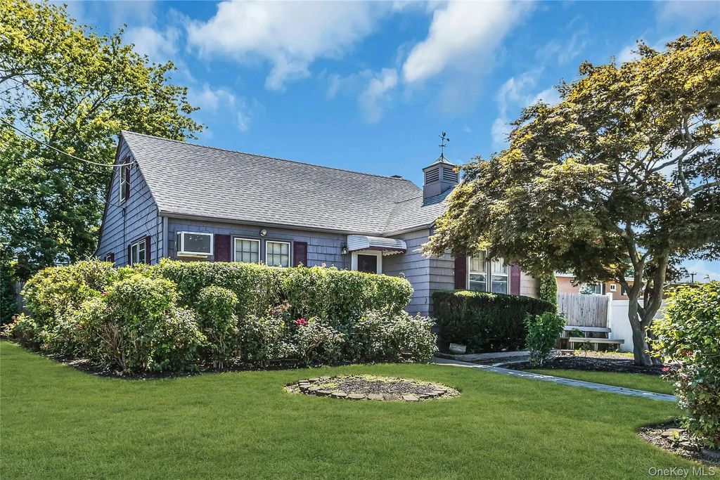 9 Kays Court, North Babylon