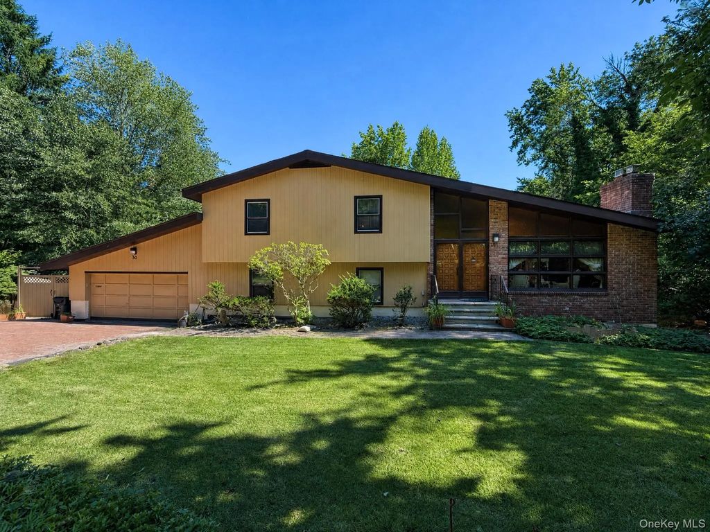 30 Dalewood Drive, Hartsdale