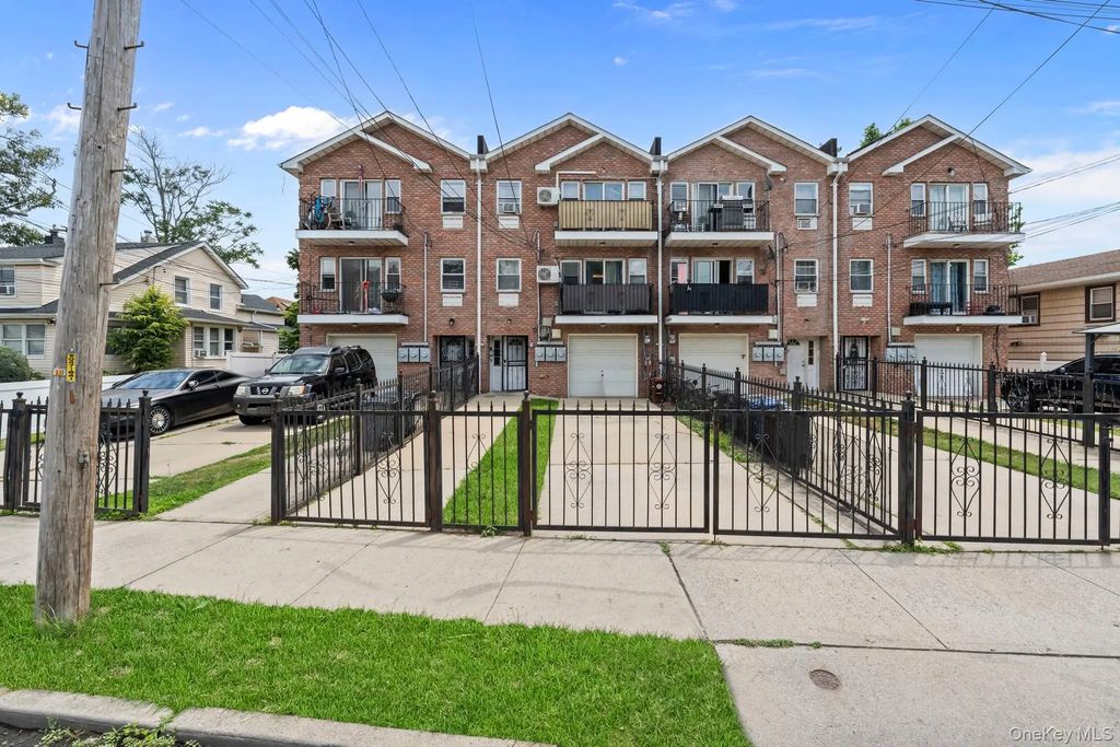 1076 Gipson Street, Far Rockaway