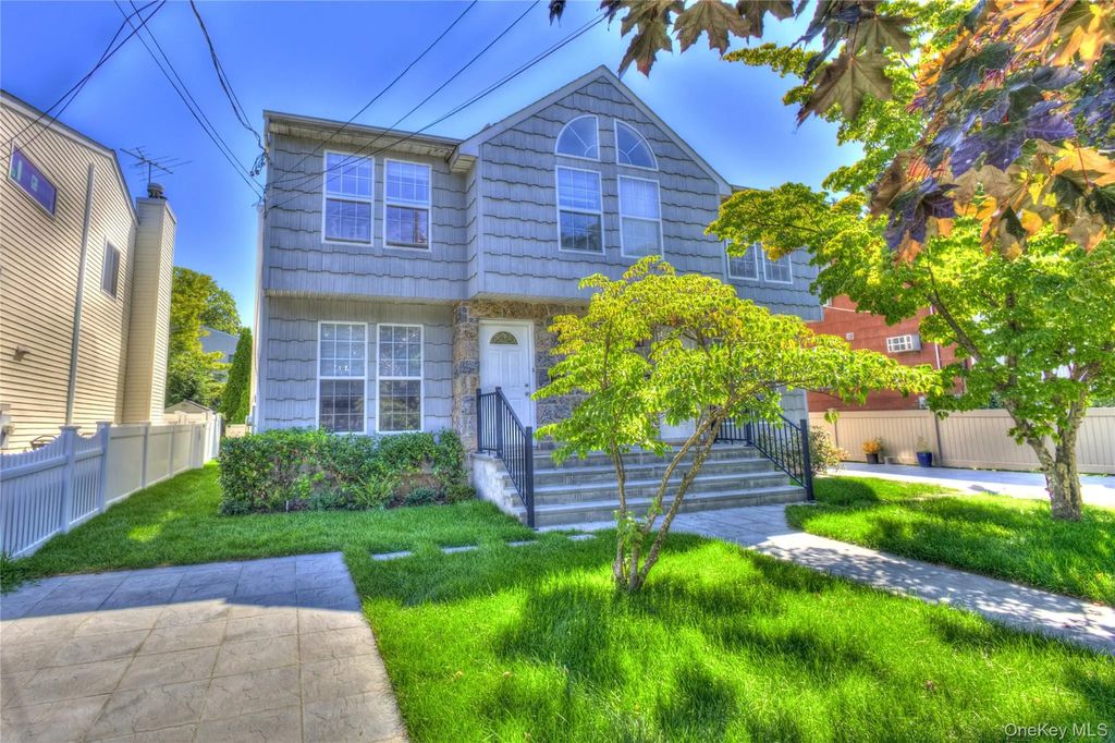 62 Hickory Road # B, Port Washington
