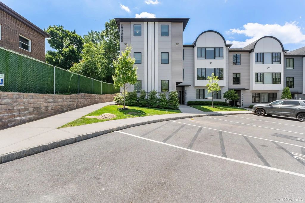 30 Elyon Road # 211, Monsey