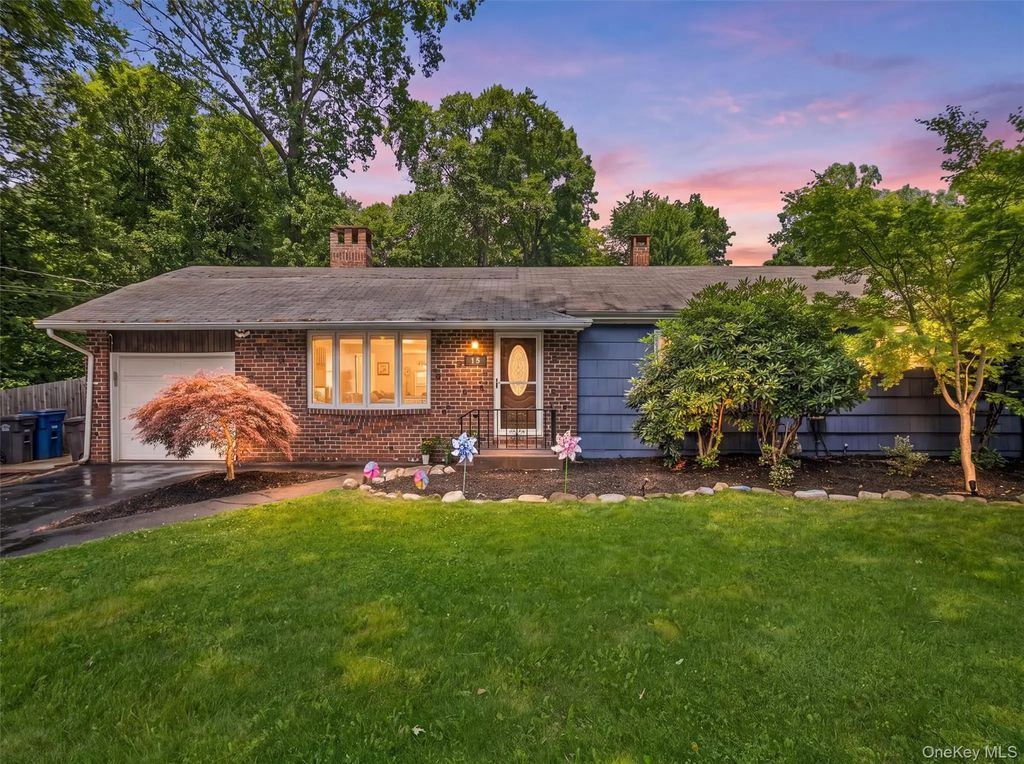 15 Summit Avenue, New City