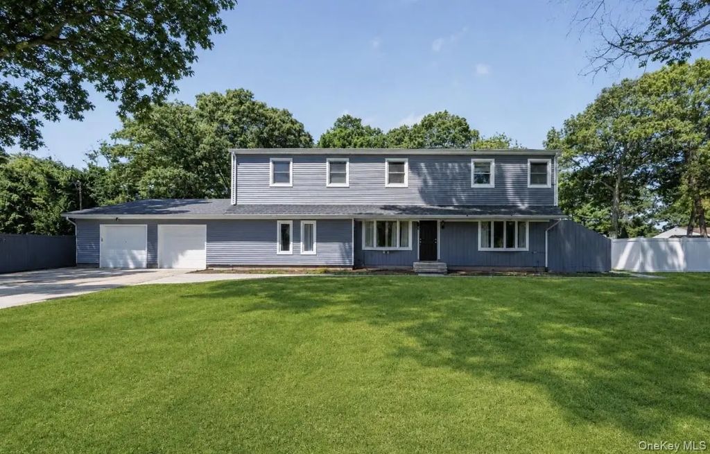 208 Newburgh Avenue, Medford