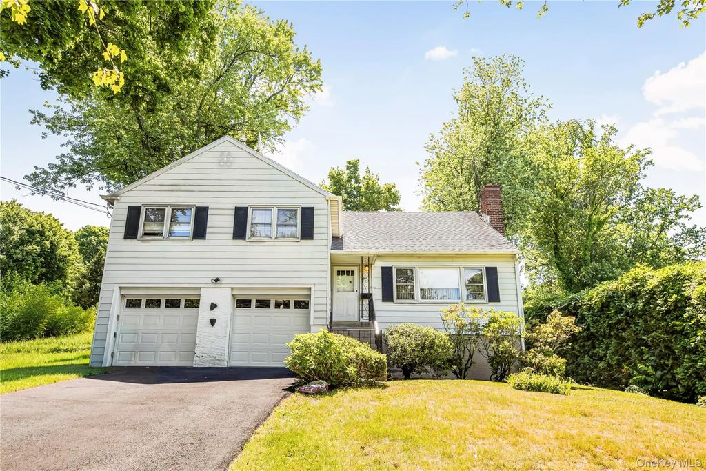 21 Pomander Drive, White Plains