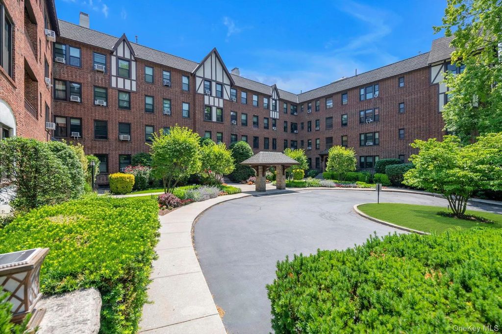 240 Bronxville Road # C1, Bronxville