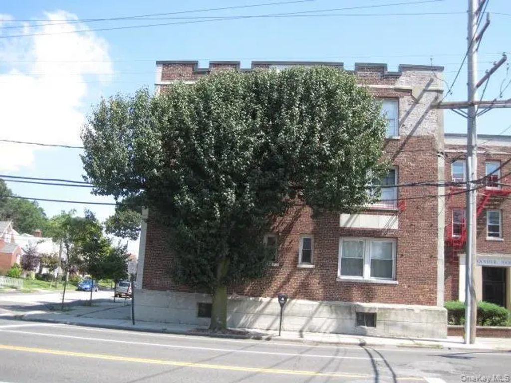 477 Merrick Road, Lynbrook