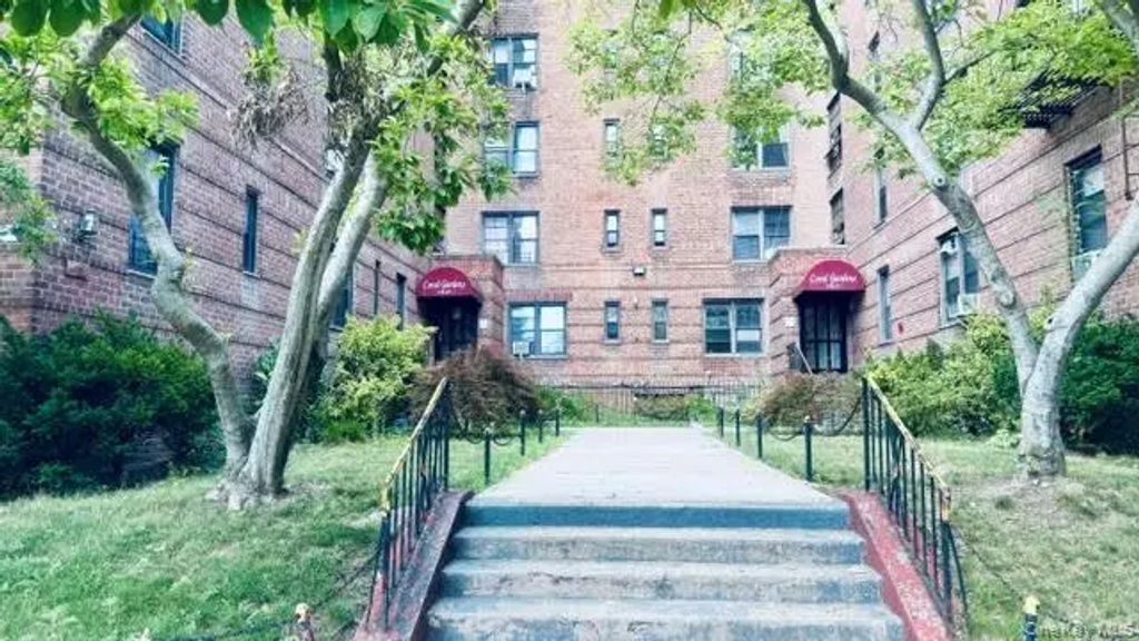 144-11 Sanford Avenue # 5i, Flushing