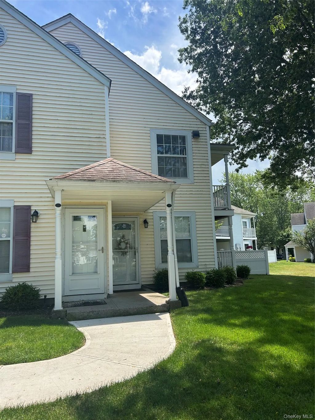 99 Fairview Circle # 211u, Middle Island