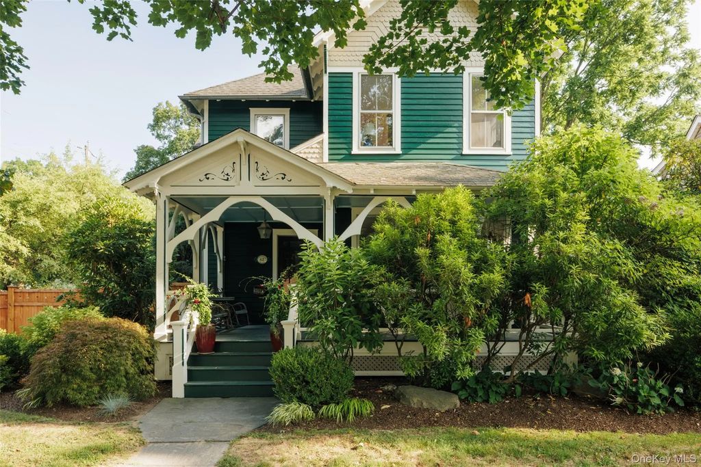 62 Livingston Street, Rhinebeck