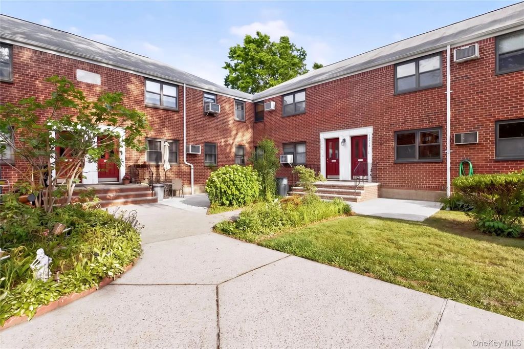 160-28 17th Avenue # 5-129, Whitestone