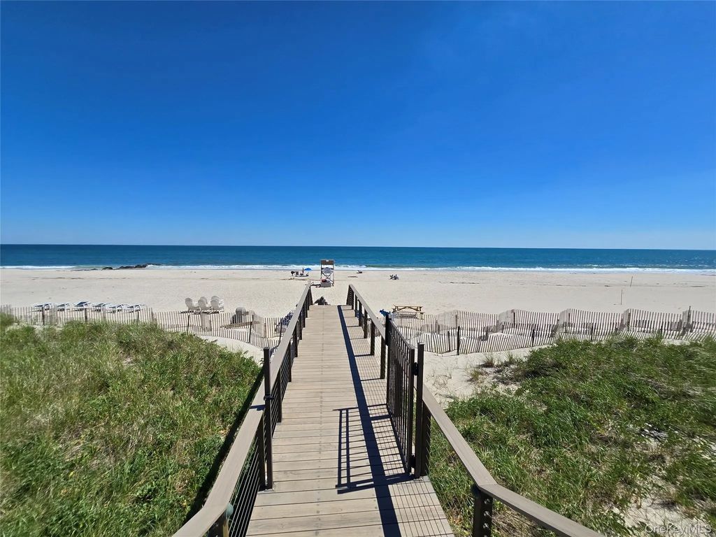 585 Dune Road # L10, Westhampton