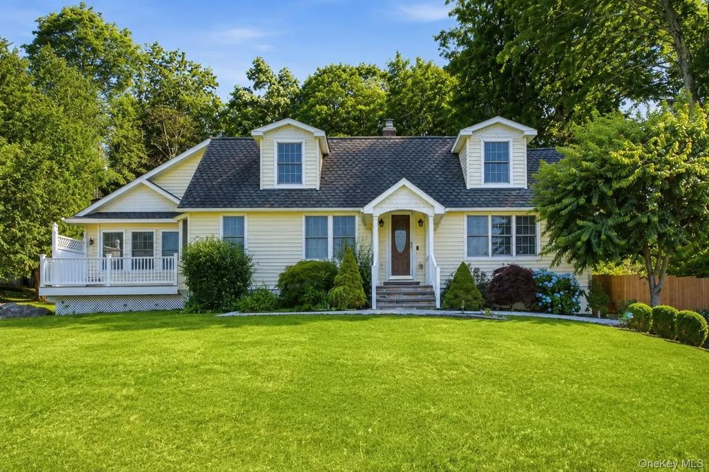 12 Leeside Road, Carmel