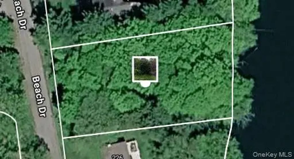 222 Beach Drive, Mahopac