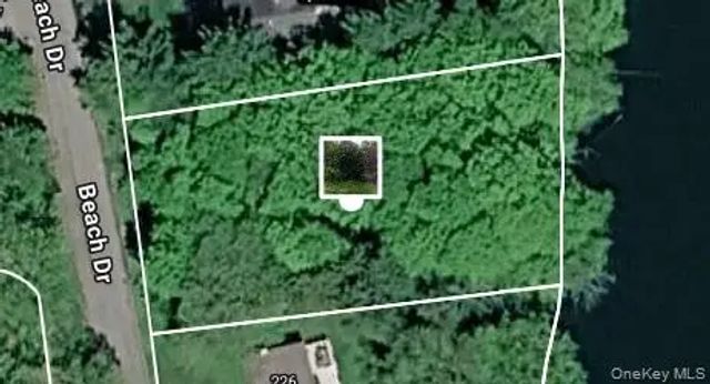 222 Beach Drive, Mahopac