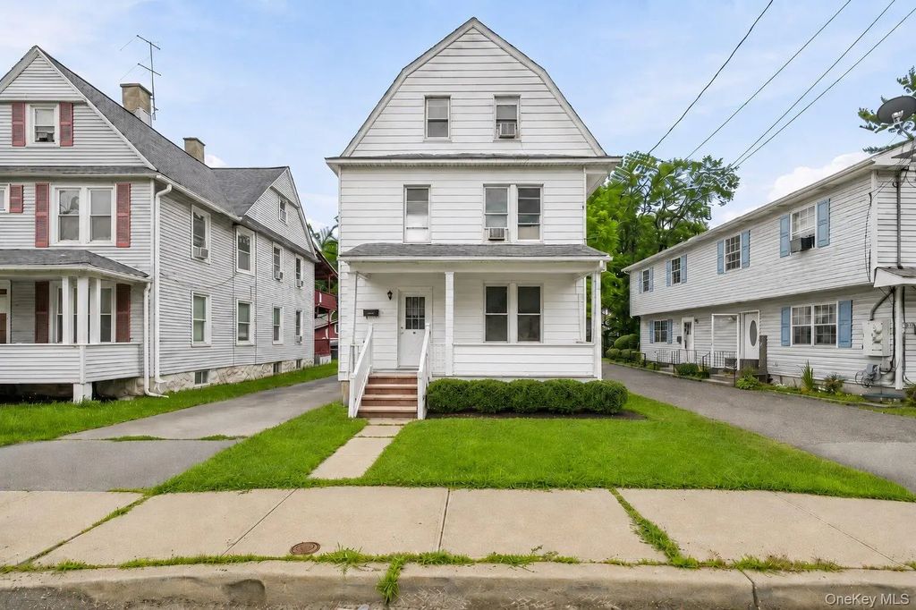 34 Spring Street, Middletown