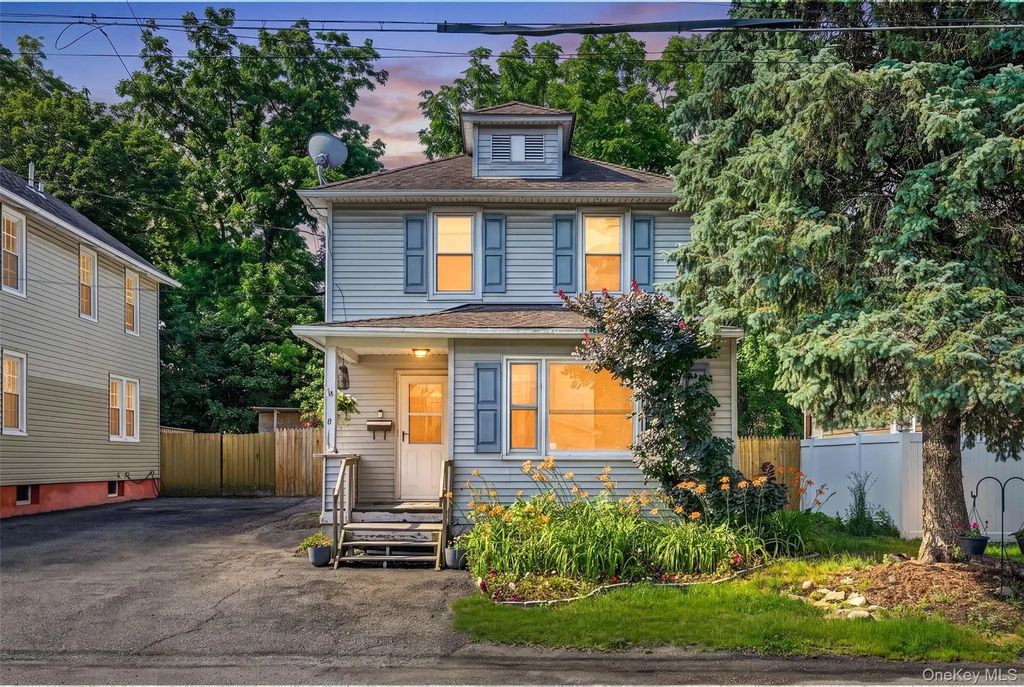 9 E Stone Street, Newburgh