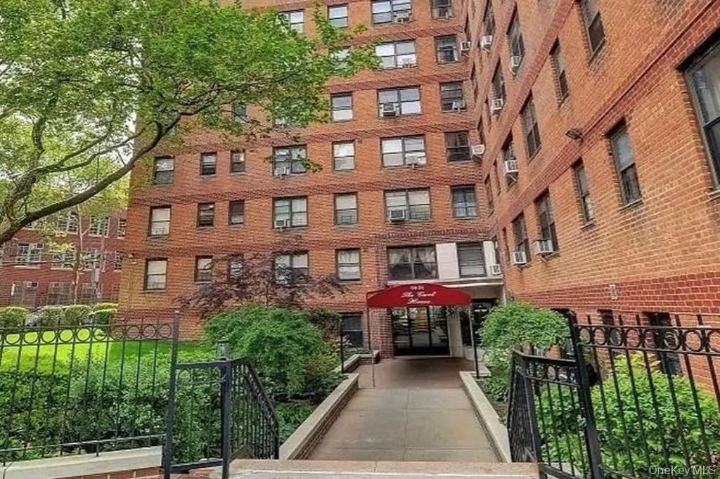 6434 102nd Street # 9z, Rego Park