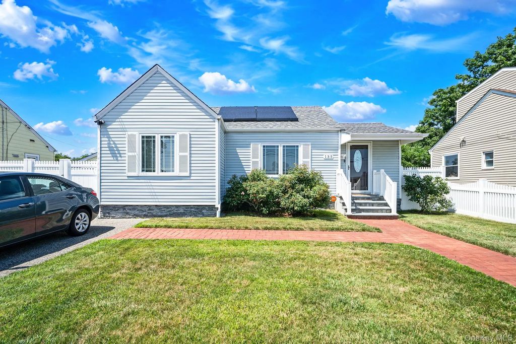 135 Clayton Street, Central Islip