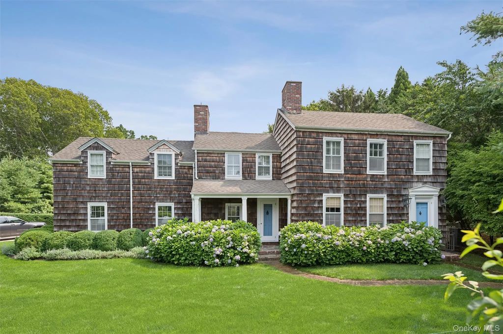 20 Quogue Street, Quogue