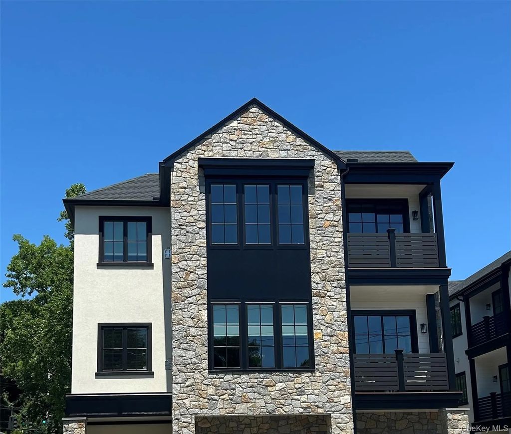56 Locust Avenue # B, Rye