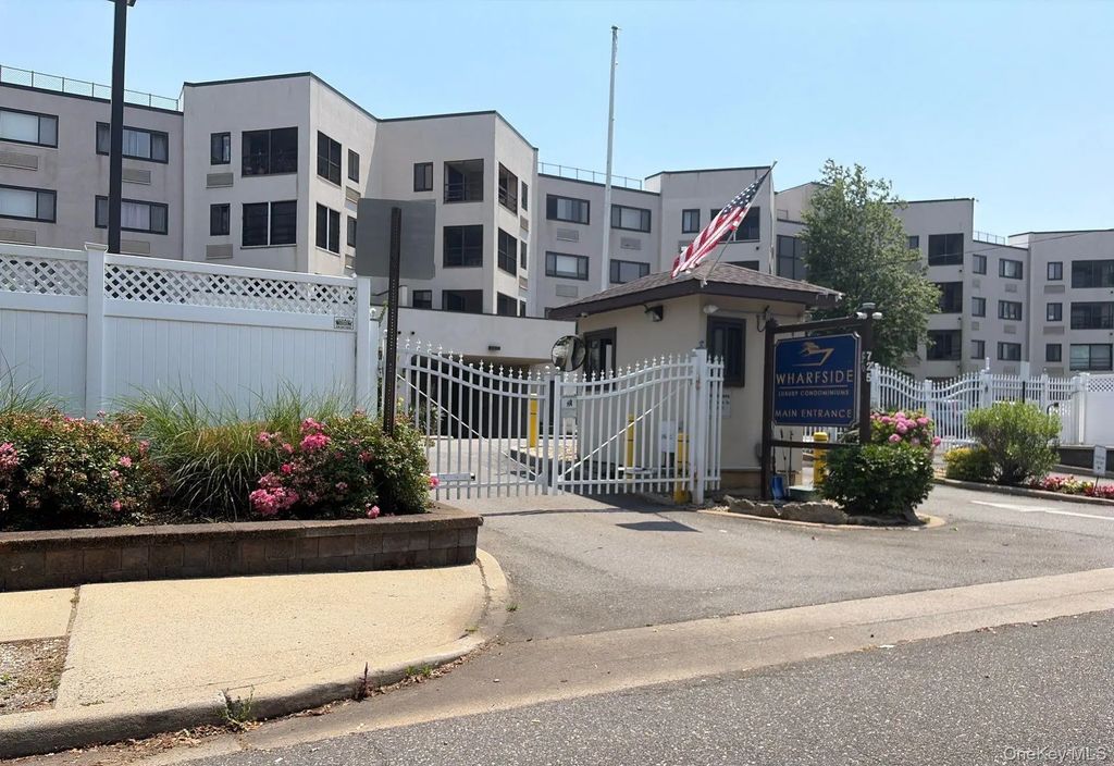 725 Miller Avenue # 238, Freeport