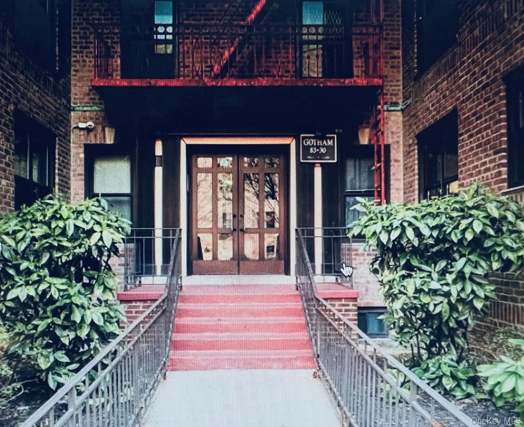 83-30 98th Street # 3a, Woodhaven