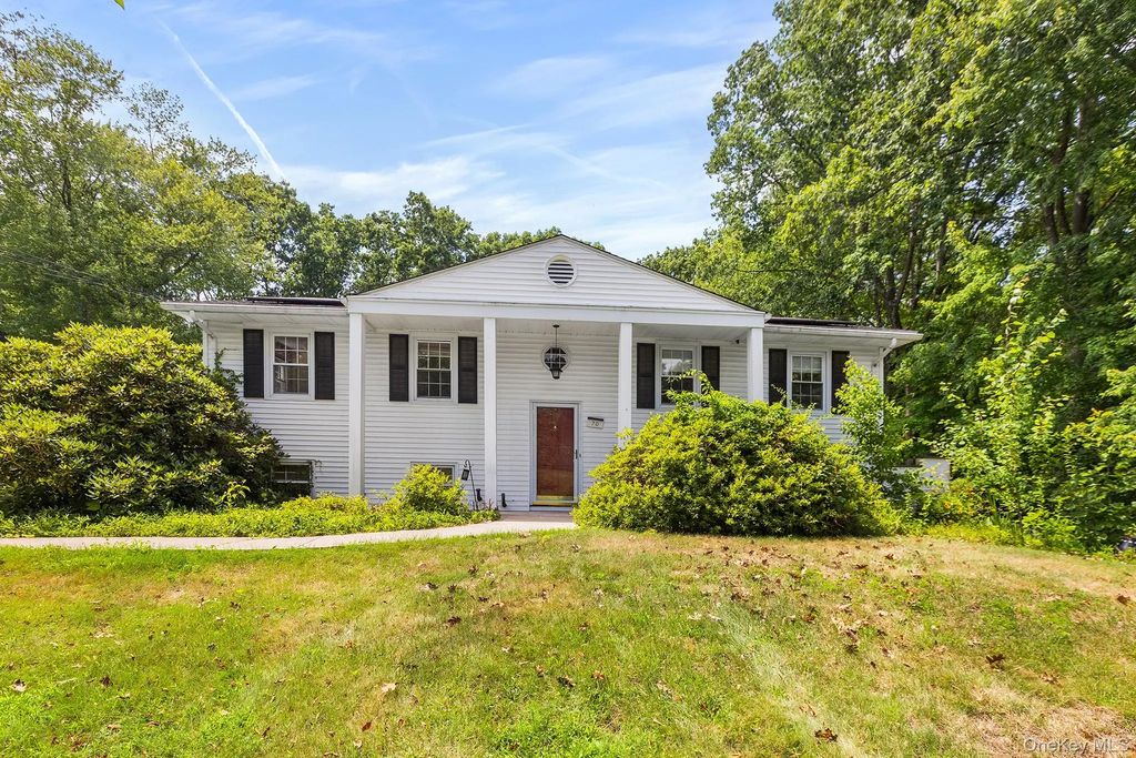 70 Gretna Hill Road, Pleasant Valley