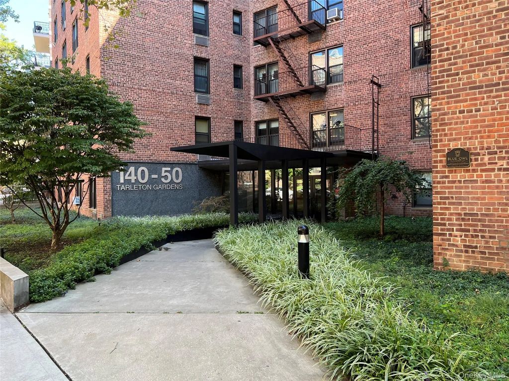 14050 Burden Crescent # 2e, Briarwood