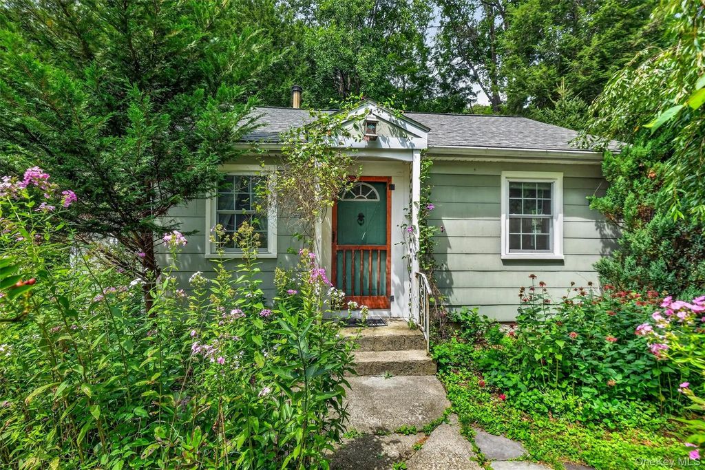 27 Brookdale Road, Putnam Valley