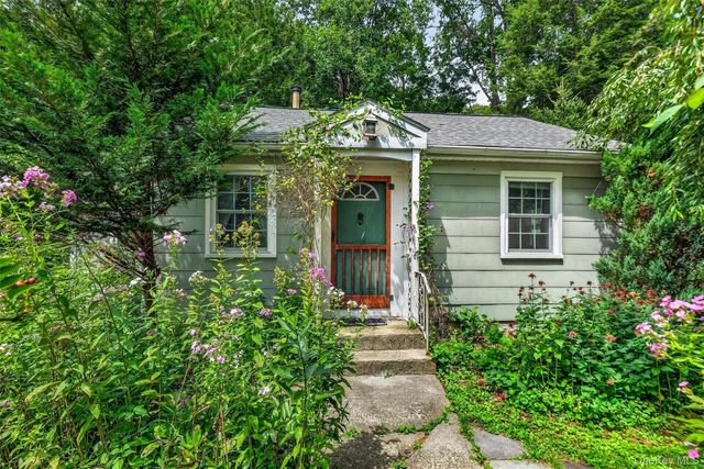 27 Brookdale Road, Putnam Valley