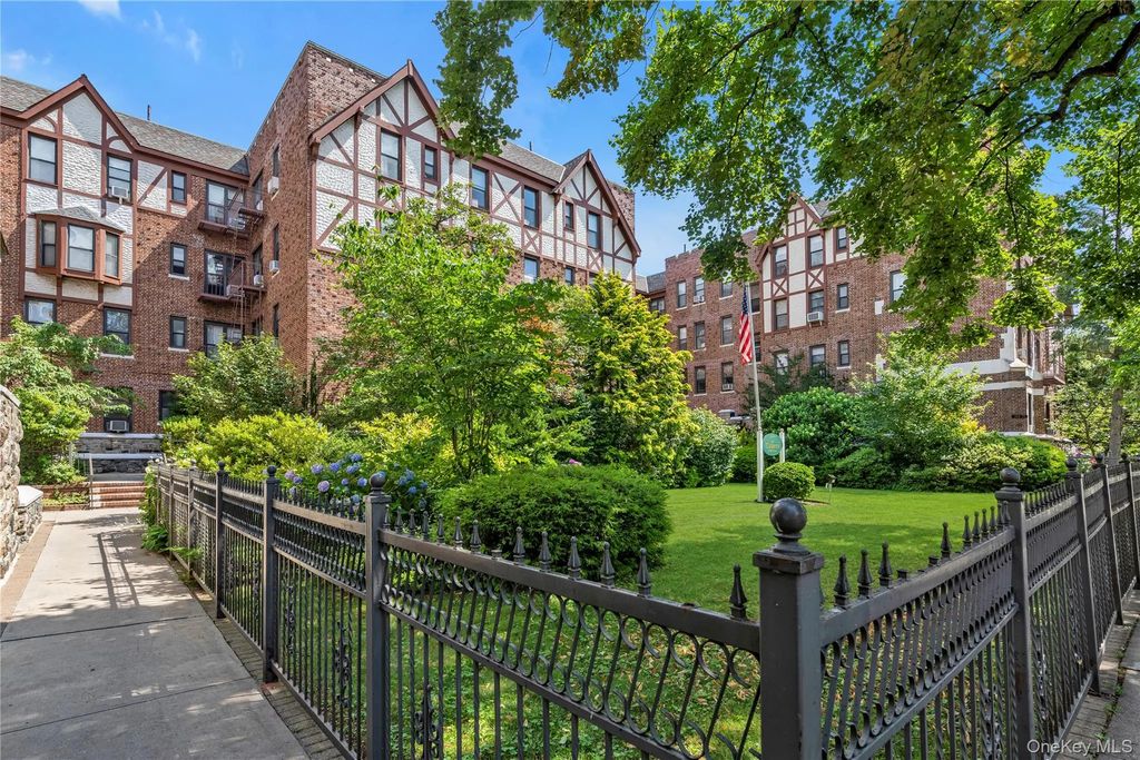 160-15 Powells Cove Boulevard # A1, Whitestone