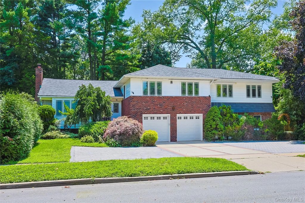 78 Poplar Street, Garden City