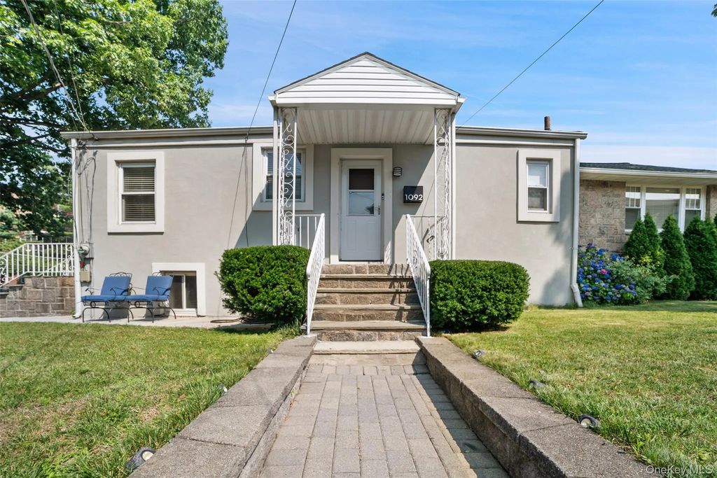 1090 Midland Avenue, Bronxville