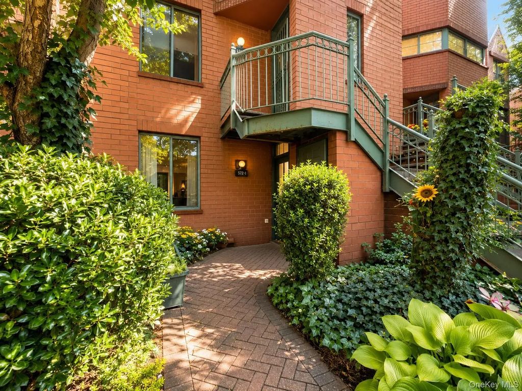572 Louisiana Avenue # 1, Brooklyn