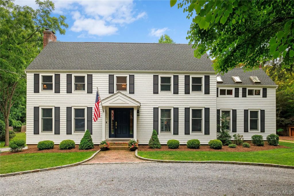 9 Three Sisters Road, Saint James