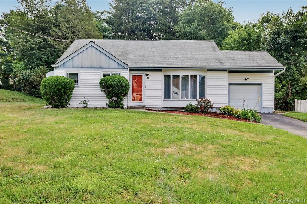 19 Cynthia Road, Cortlandt Manor