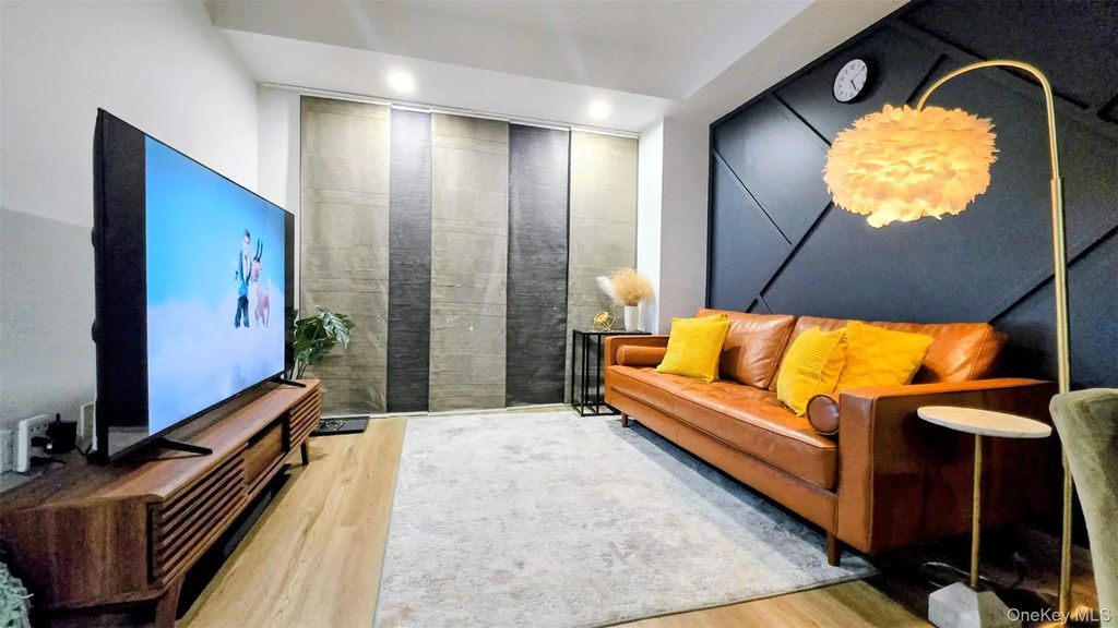 131-11 Fowler Avenue # 6j, Flushing